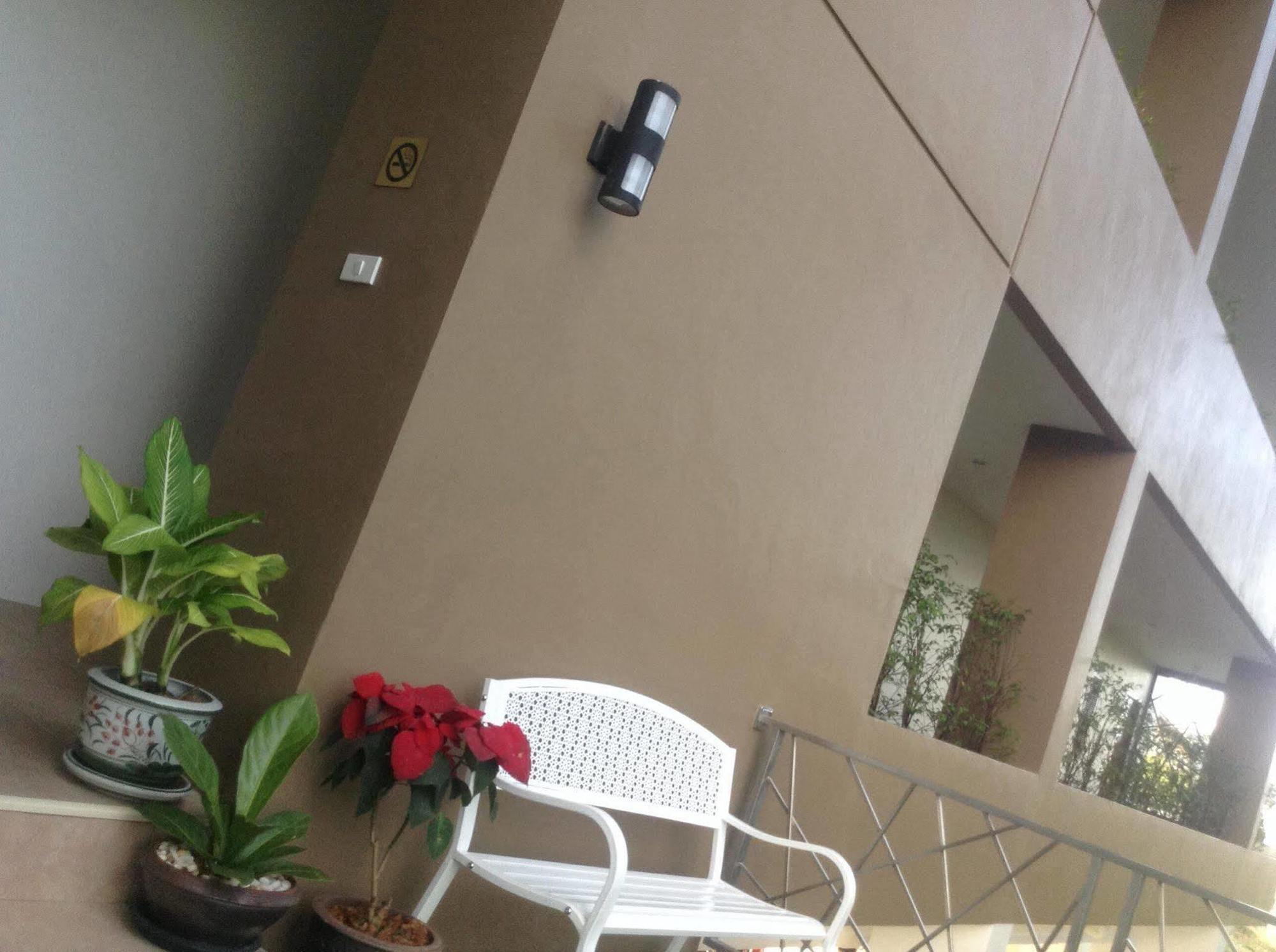 The Topaz Residence Phuket Town Exterior foto